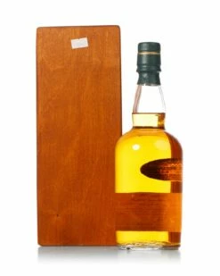 Deanston 1967 35 Year Old Burn Stewart Limited Editiion Bottled 2002 With Original Box 5 Deanston 1967 35 Year Old Burn Stewart Limited Editiion Bottled 2002 With Original Box -MARKLITTLER Sales CS1077b